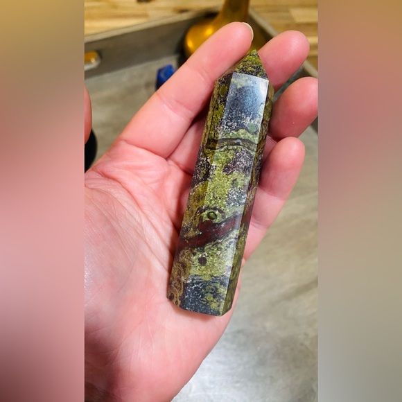 SOLD Stunning Dragon Bloodstone Crystal Tower - Picture 3 of 5